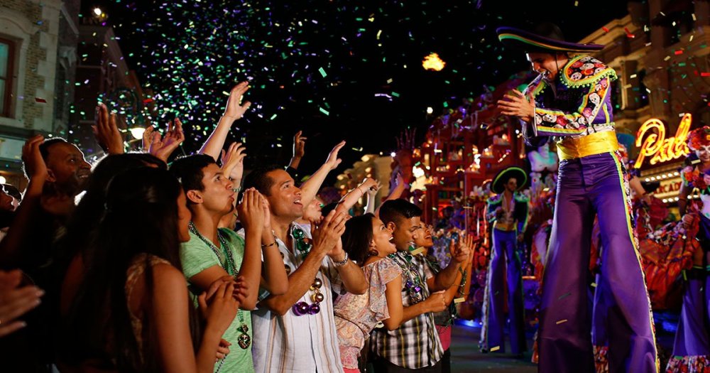 175930843_1533913505_Universal-Orlando-Close-Up-Dates-Announced-for-Universal-Orlandou2019s-Mardi-Gras-2019.thumb.jpg.95b9ace02e2b415c5bc0752c05485f4a.jpg