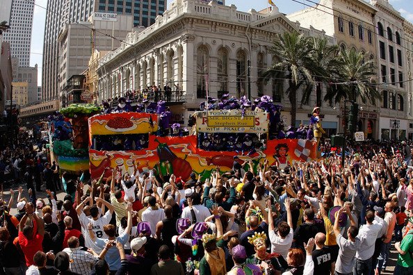 1900499517_NewOrleansCelebratesMardiGrasD7g52khiPlyl.jpg.40df252056a0afb72cd551c97f42f0a2.jpg