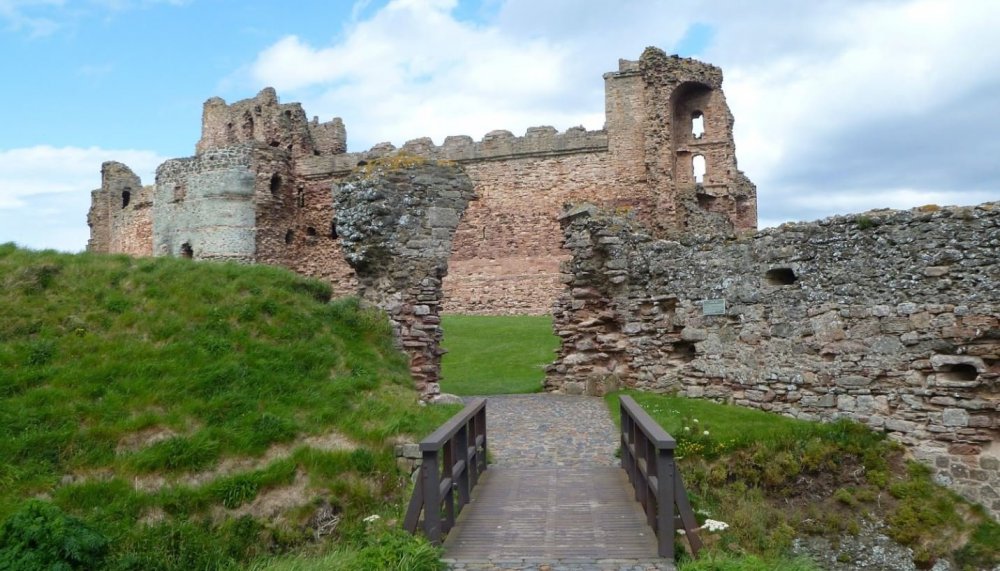 Tantallon3.JPG